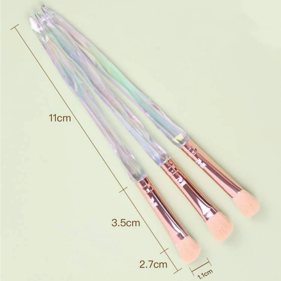 3 Makeup Brushes with Clear Diamond Rainbow Reflective Handles - Picture 2 of 13